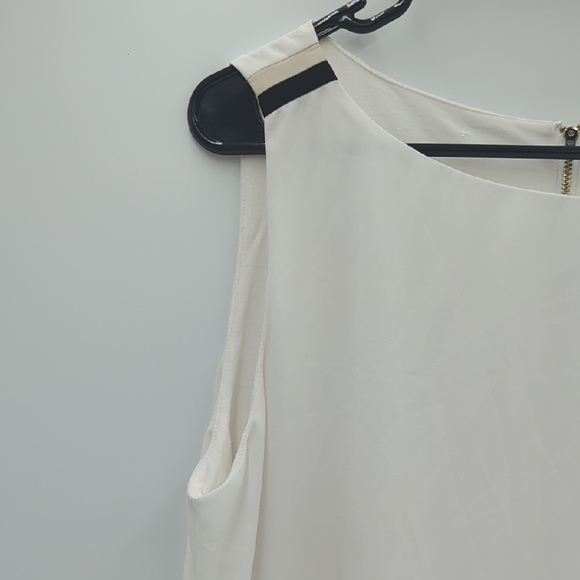 WHBM White Contrast Trim Sleeveless Blouse Large White Black Lined Zipper Casual - Picture 2 of 12